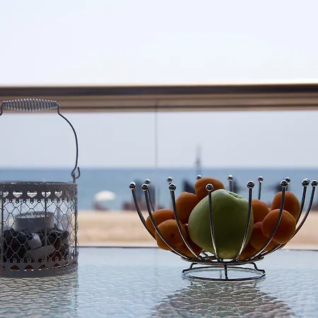 Amalia Sea View *
